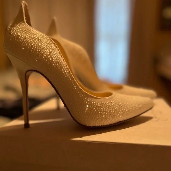 Jessica Simpson White Embellished Heels - Picture 8 of 8